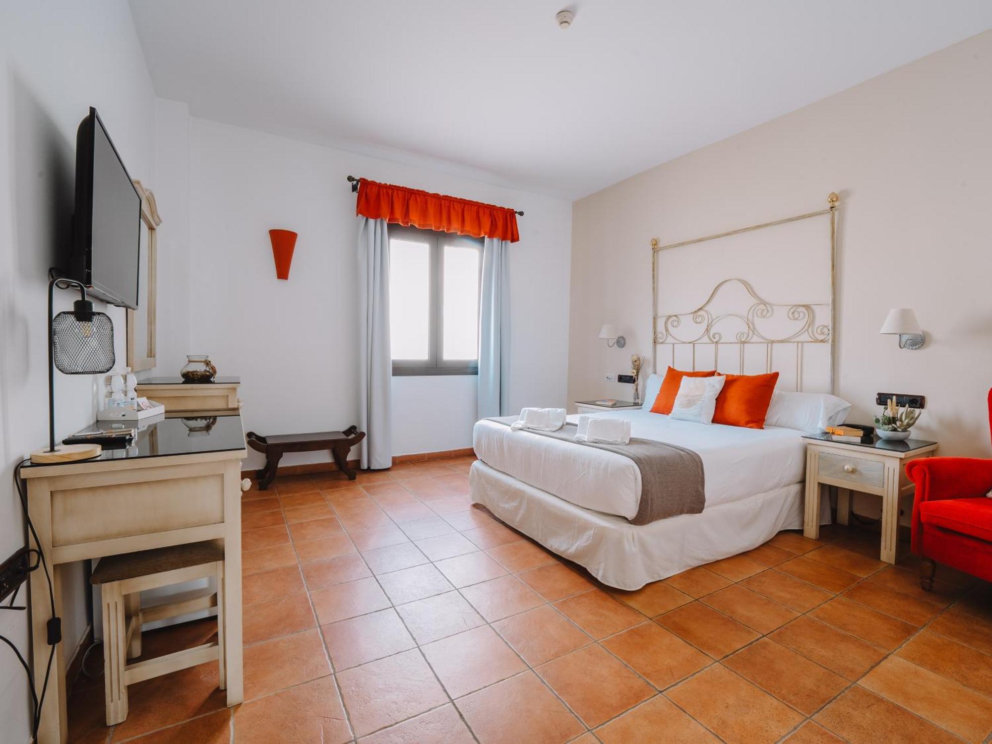 Hotel Boutique Cerro Del Sol Adults Only Recommended Cenes De La Vega Bagian luar foto