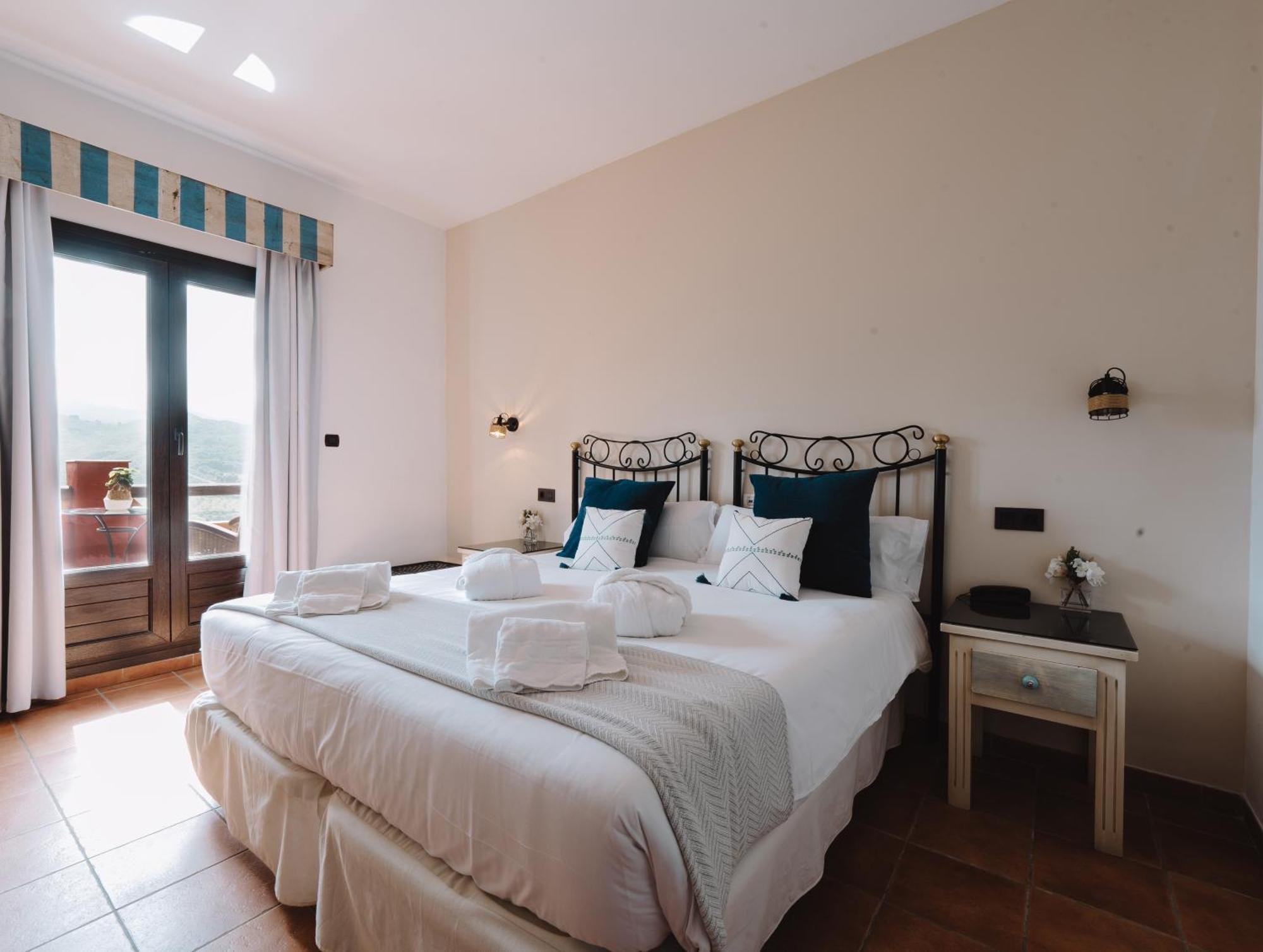 Hotel Boutique Cerro Del Sol Adults Only Recommended Cenes De La Vega Bagian luar foto